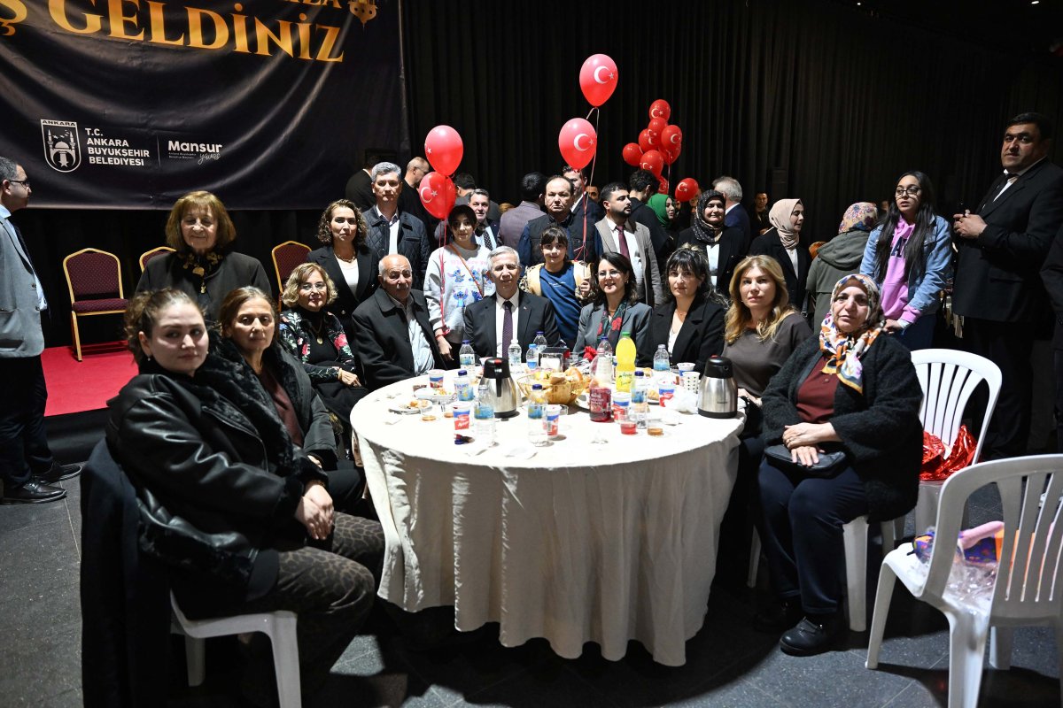 ANKARA BELEDİYE BAŞKANI MANSUR YAVAŞ  HER GÜN BİRAZ DAHA İTİBAR KAZANIYOR