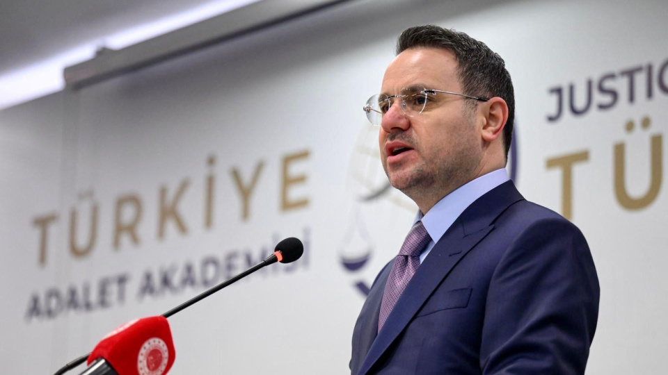 ADALET HAREKETE GEÇTİ... Halk arasında korku, kaygı ve panik oluşturabilecek içerikler yayan, 95 kişi gözaltına alındı,