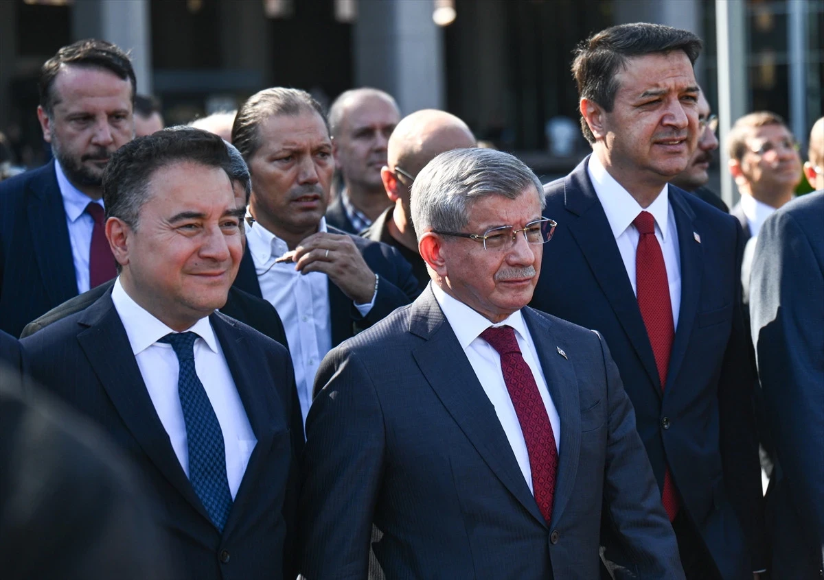 Yakıynen tanıdığım sayın Ahmet Davutoğlu bu son gelişmeleri hak etmedi.